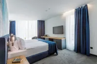 Blue Star Luxury Hotel Hotels in Kladnitsa