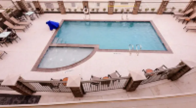 Courtyard Lake Jackson