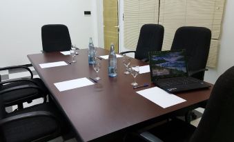 MAJESTIC Hotel Annaba - Housity