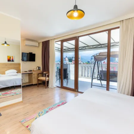 Hotel N16
