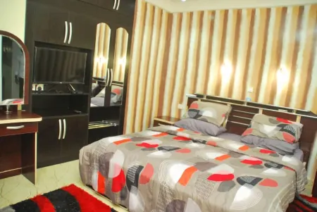 Tobby Royal Suites Отели рядом с достопримечательностью «Kalakuta Museum»