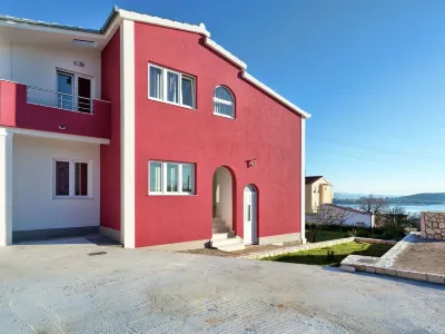 Apartment in Dalmatia Near Sea