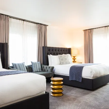 Hotel Ella