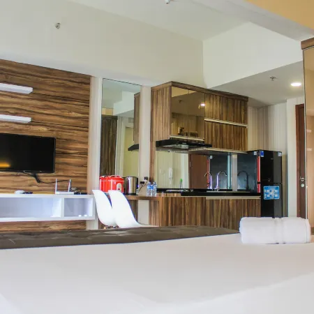 Minimalist and Stylish Studio Parkland Avenue Apartment