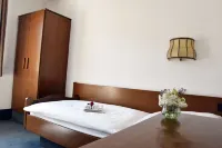 Hotel Goldene Rose Hotels in Schorndorf