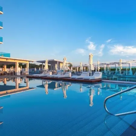 The Blue Ivy Hotel & Suites