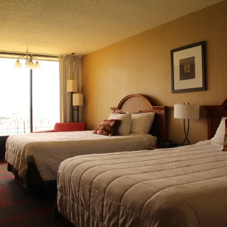 Crystal Cove Riverfront Resort