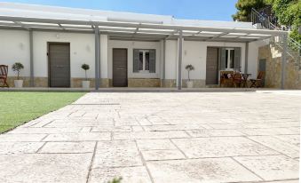 Flight Apartments Airport by Airstay