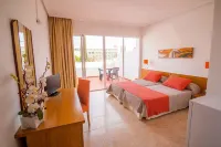 Hostal Los Pinos - Pensions