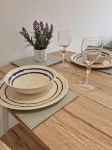 360 Serviced Accommodations - Waterfront Retreat - Modern Apartment