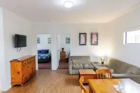 The Sundowner Cabin & Tourist Park Hotels in Whyalla