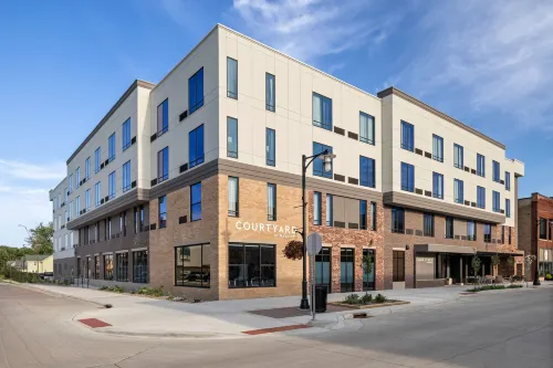 Courtyard Owatonna Downtown Hotels in Owatonna