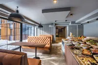 Bristol Hotel and Spa Bakuriani - 조식 운영