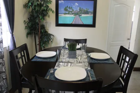 Eclipse Suite Guest Apartment