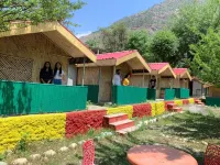 Tirthan Village Huts Hotel di Distrik Mandi