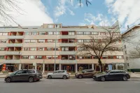 Grand Botanic Garden Apartment by Vacationy Hotels near Edificio Vodafone