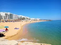 Quarteira Central 1 by Homing Hotels in Куартейра