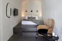 Arxegono Cave Houses Santorini