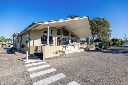Nrma Blue Dolphin Yamba Holiday Resort