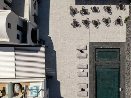 Santo Mangata Boutique Hotel