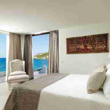 Out of the Blue Resort & Spa Rooms