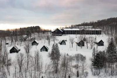 Station Touristique Duchesnay - Sepaq فنادق في Sainte-Catherine-de-la-Jacques-Cartier