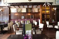 Het Wapen van Elst Hotels in Slijk-Ewijk