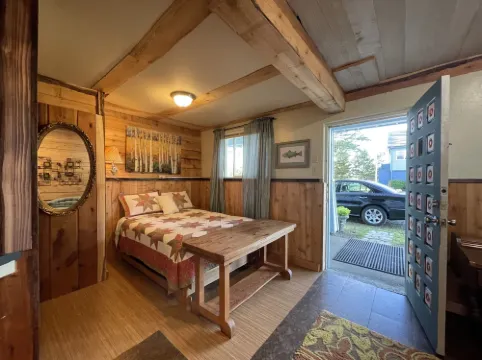 Bayshore RV Park & Guest Suites