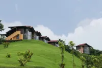 ARENAL LODGE ホテル のホテル