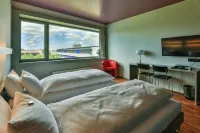 Dasbreitehotel am Rhein Отели в г. Базель