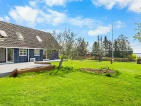 "Gravers" - 150m from the sea