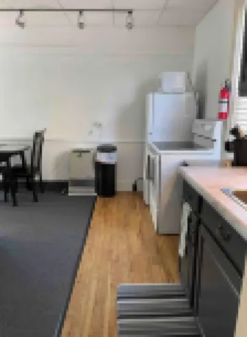 Cozy Studio 1/2 block to Church St & Shops-Pets