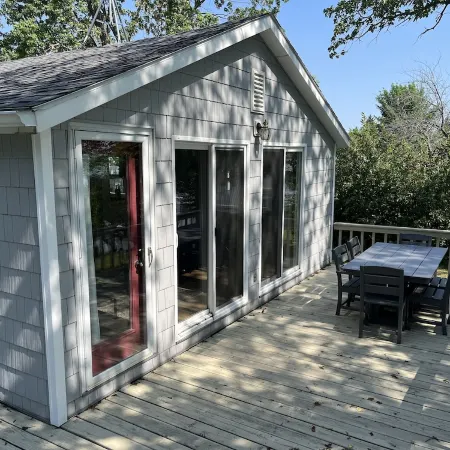 Beautiful Lake Sallie Views, Newly Updated Barbara Beach Lake Home
