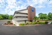 Motel 6 Charlotte, NC - Coliseum Hotels in Charlotte