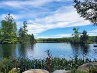 Balsam Point Lake House a Lakeside Getaway for Family Fun and Relaxation.