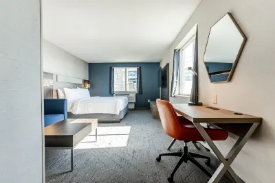 Holiday Inn Express Philadelphia - Penns Landing Hotels near Old City