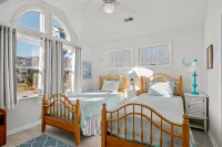 Private Pool and Outdoor Activities - Charming Family Retreat