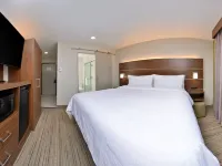 Holiday Inn Express SANTA ROSA NORTH by IHG Hotels in Sonoma County