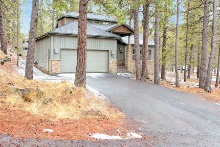 Luxury, 5-Master Bedroom Home, A/C, Outdoor Living - Red Fir 14