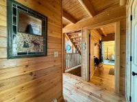 Breathtaking Views and Game Room Entertainment - Stunning Mountain Retreat