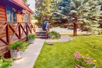 Gorgeous Riverfront Retreat