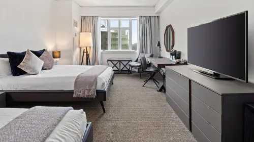 Heated Year-Round Pool and Ski-in Ski-Out Access - Cozy Luxury Retreat