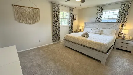 Heated Pool and Spacious Backyard - Tranquil Retreat