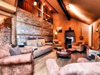 Relaxing Retreat Near Forests