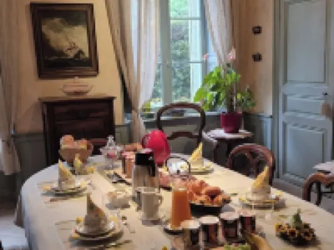 MAISON MARIE-LOUISE Hotels in Moux