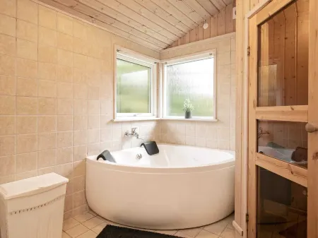 8 Person Holiday Home in Ålbæk Отели в г. Albaek