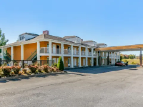 約翰遜城 I-26 17 號出口凱藝酒店 約翰遜城酒店