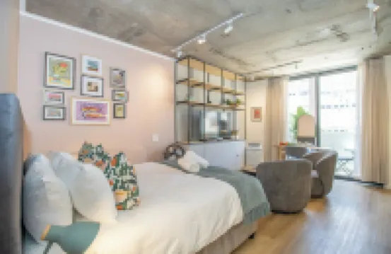 Eighty2 on M - Fluent Luxury Serviced Apartments