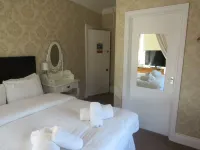 The Queens Arms Hotel Acomb ヘクサムのホテル