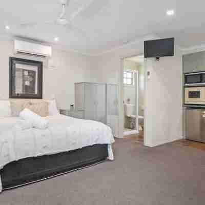 Tasman Holiday Parks - Merool on the Murray Rooms